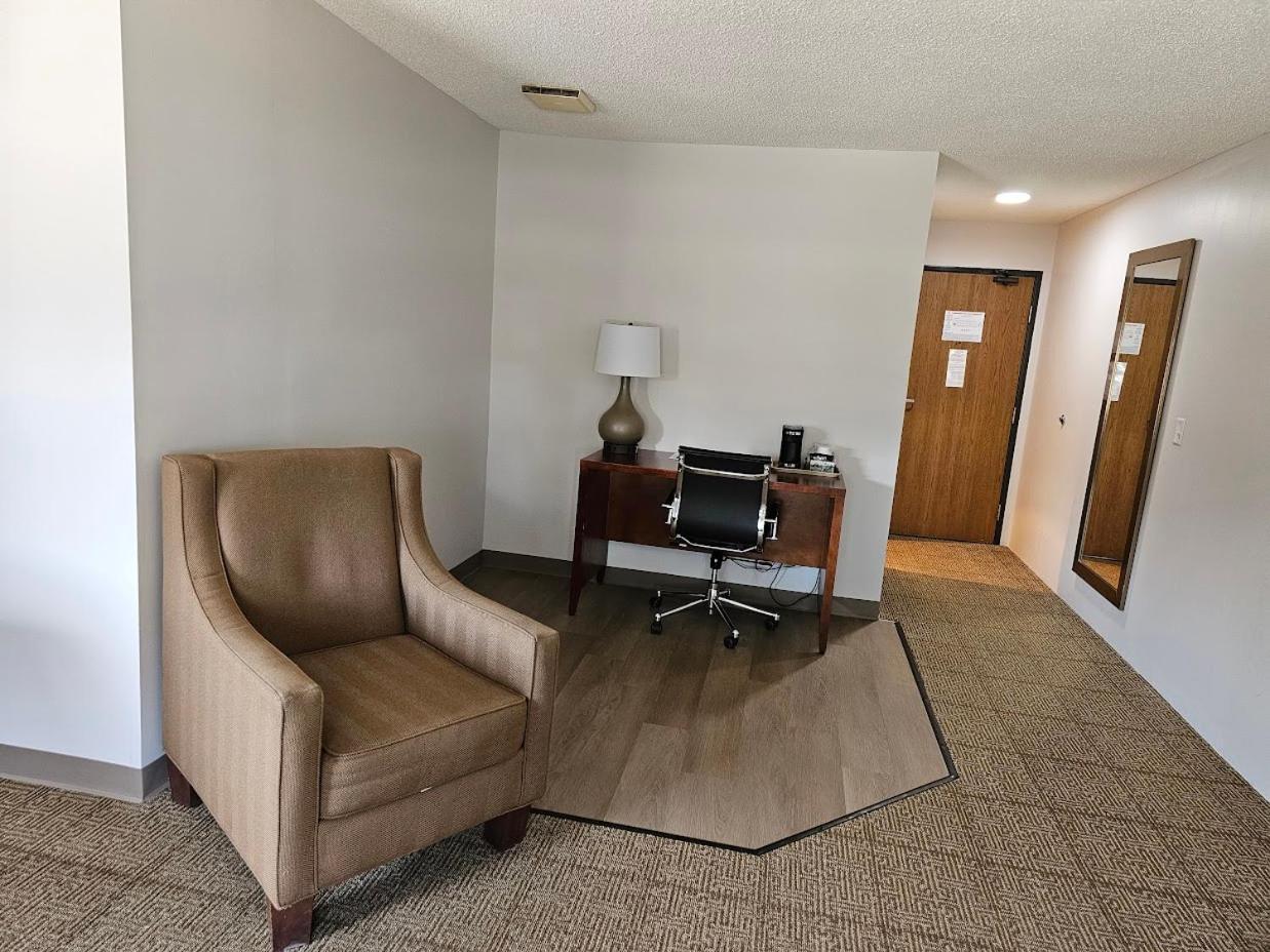 Comfort Inn Rhinelander Buitenkant foto